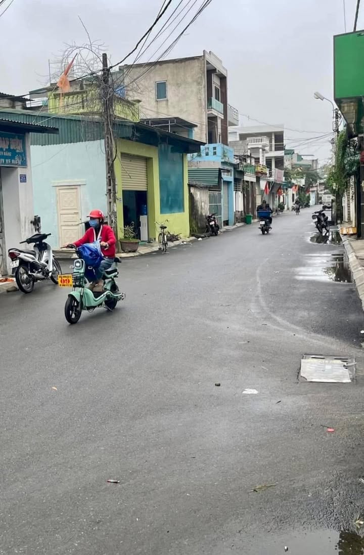 Đất mặt tiền đường Phan Chu Trinh, Trường Sơn, Sầm Sơn 93m² giá 1 tỷ - Cơ hội đầu tư hấp dẫn!