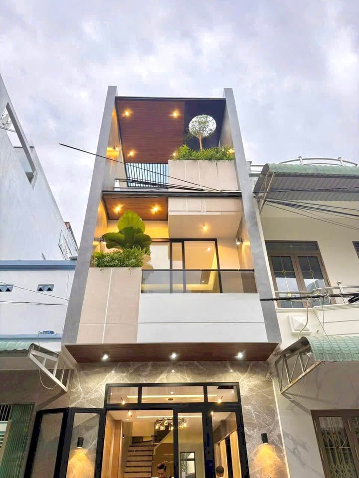 Nhà trệt 2 lầu đường B2, Tân An, Cần Thơ - Giá chỉ 6.2 tỷ, full nội thất cao cấp!