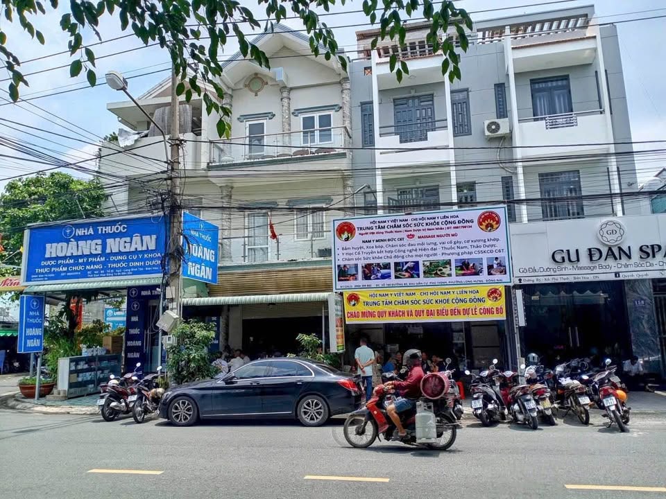 Cho thuê nhà mặt tiền đường B5, Long Bình Tân, Biên Hòa - Phù hợp mở Spa, phòng khám!