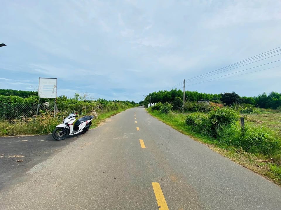 Đất nền Phước Long Thọ Đất Đỏ 180m² giá 700 triệu - Sổ đỏ chính chủ, công chứng ngay!