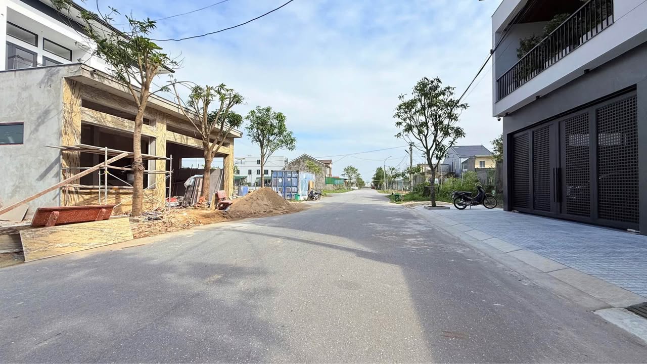 Đất QH Kinh Nam Thạch Hưng 167.6m² giá 3.7 tỷ - Vị trí đẹp, tiện ích đầy đủ!