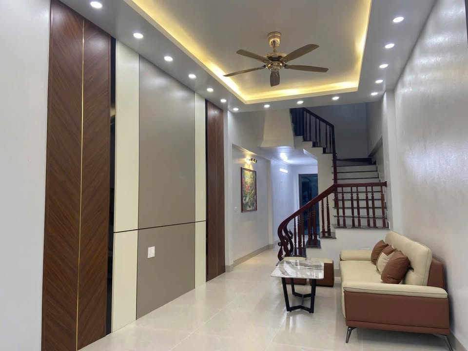 Nhà 3 tầng Mặt phố Phan Chu Trinh, P. Nhị Châu, 64m² - Đầu tư sinh lời hấp dẫn!