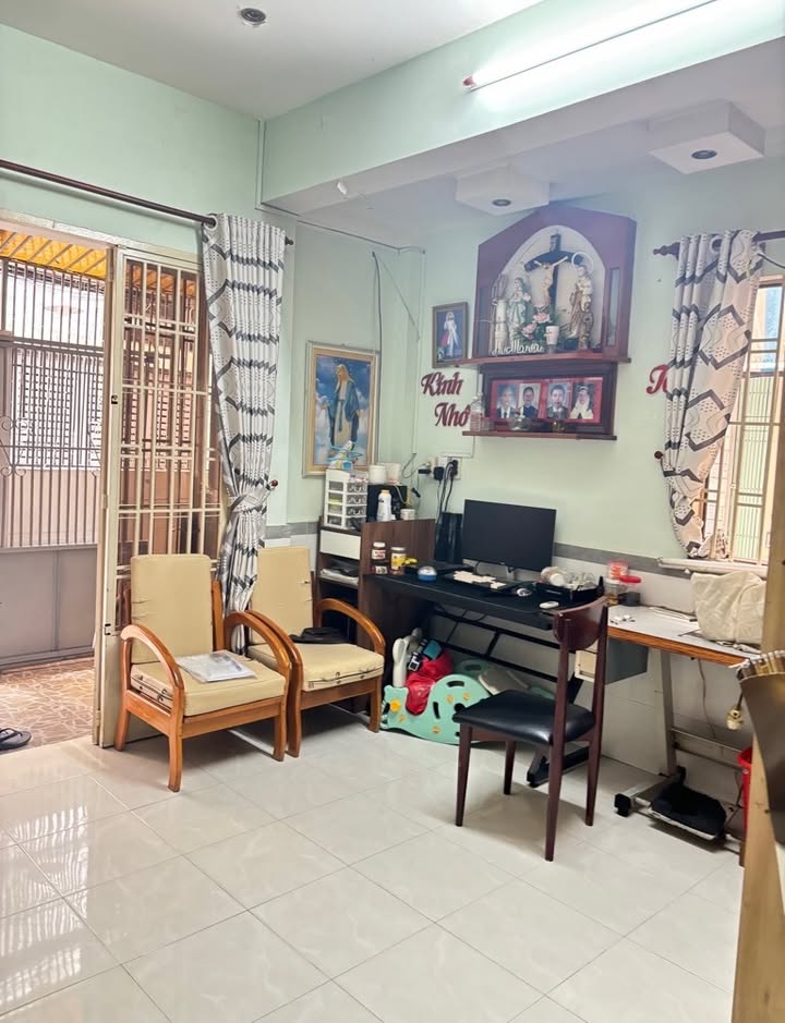 Nhà phố Bình Thạnh 39m² giá 5 tỷ - Vị trí đắc địa, gần Quận 1!