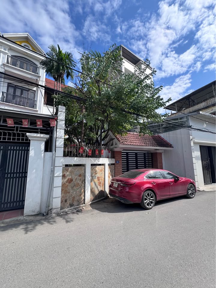 Nhà 5 Tầng Tây Mỗ 55m² giá 8x tỷ - Thang máy tiện nghi, gần đường lớn!