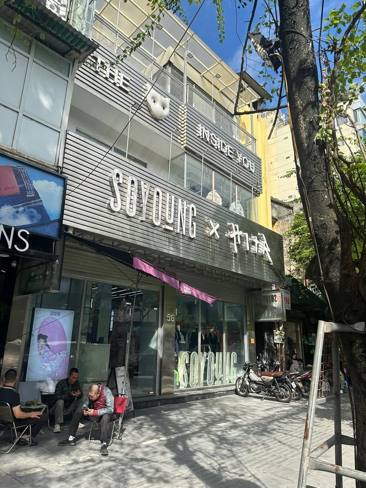 Nhà nguyên căn Bà Triệu, quận Hai Bà Trưng, 120m² - Phù hợp mọi loại hình kinh doanh!