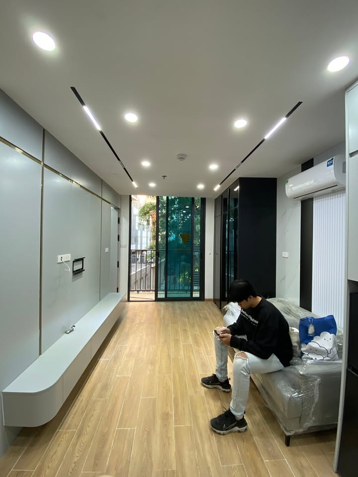 Nhà phố cho thuê tại Bưởi, Ba Đình - Thiết kế hiện đại, đầy đủ nội thất!