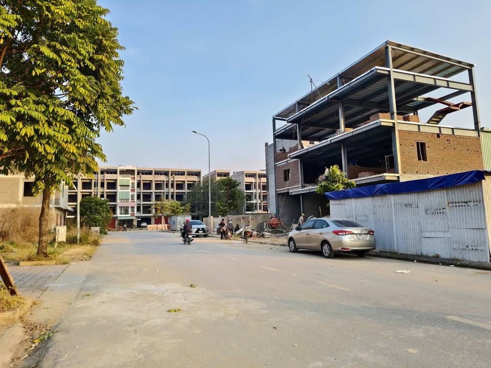 Đất nền Vạn An 141m² giá 10 tỷ - Lô góc 2 mặt tiền đẹp nhất khu vực!