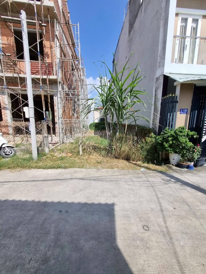 Đất Thị Trấn Củ Chi 94m² giá 2.4 tỷ - Đường đối diện chợ Củ Chi!