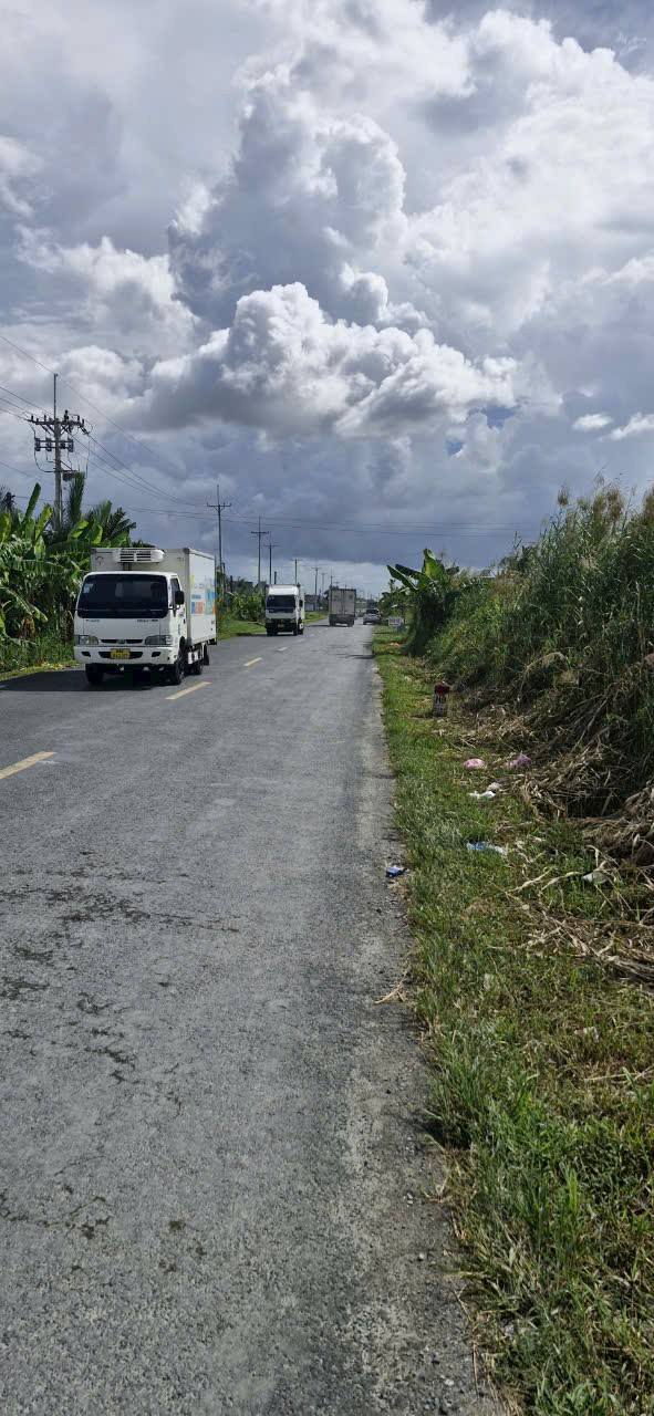 Đất nền Cái Nước Cà Mau 600m² giá 2.1 tỷ - Sổ đỏ chính chủ, pháp lý rõ ràng!