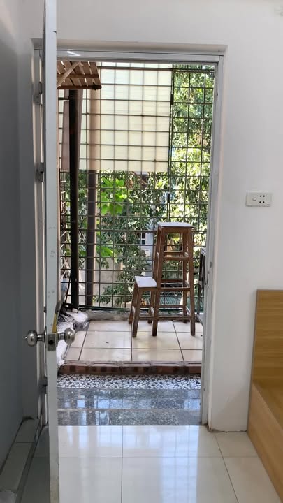 Phòng khép kín cho thuê tại Ngõ 43 Trung Kính, Cầu Giấy - Nội thất đầy đủ, giá chỉ 3.2 triệu!