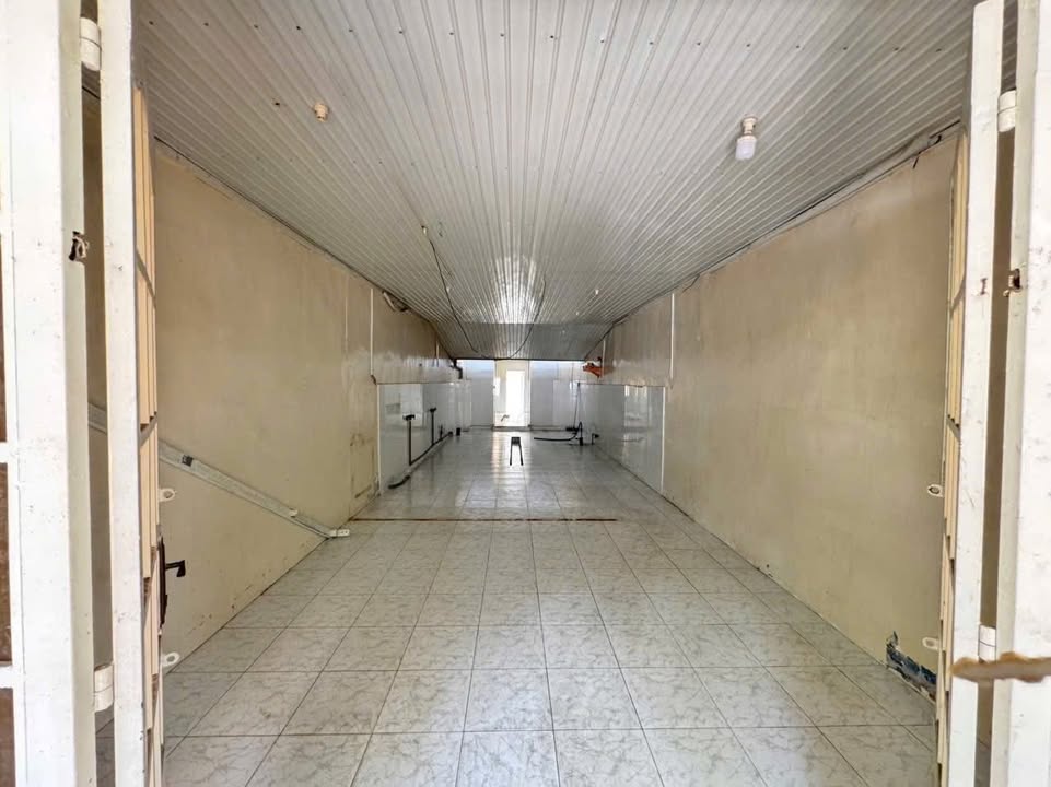 Nhà nát đường 13 Phước Bình, Q9, 90m² giá 8.79 tỷ - Tiềm năng xây mới!