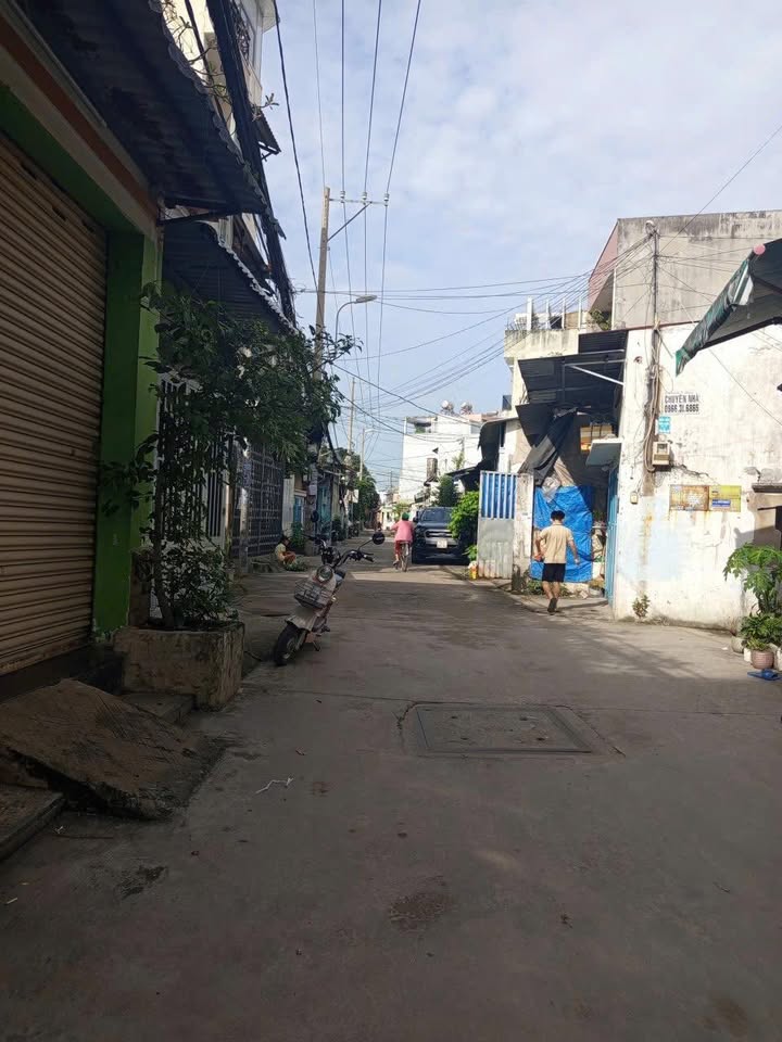 Nhà riêng Trung Mỹ Tây, Quận 12, 180m², giá 7.8 tỷ - Tiềm năng đầu tư lớn!