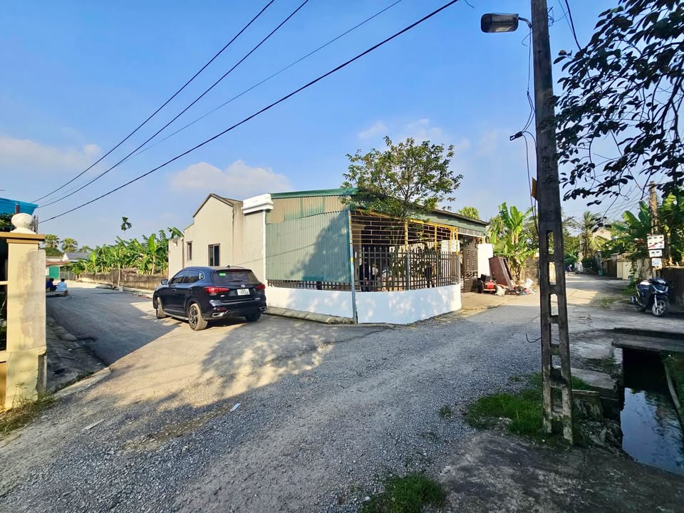 Nhà cấp 4 Xích Ngọc, Thanh Hóa 150m² giá 2 tỷ - Lô góc thoáng mát, ô tô vào tận sân!