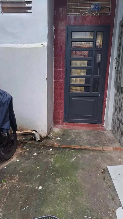 Nhà 2 tầng Bà Hạt, Quận 10 chỉ 2.1 tỷ - Sẵn sàng vào ở ngay!