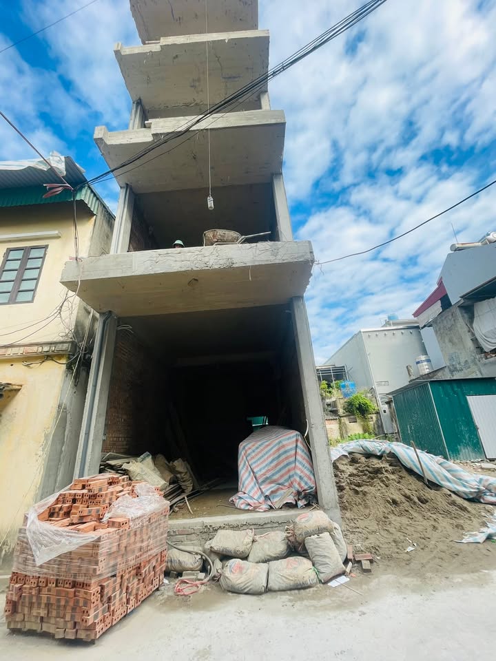 Nhà phố Trần Lãm, Thái Bình 60m² giá 4.x tỷ - Thiết kế hiện đại với thang máy