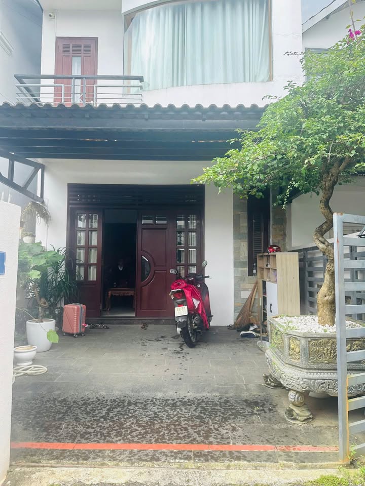 Nhà nguyên căn 4 phòng ngủ tại đường Nguyễn Du, Đà Lạt - Nhà đẹp, đầy đủ tiện nghi!