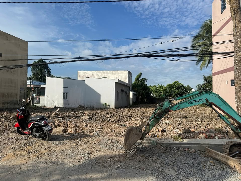 Đất nền liền kề mặt tiền Trần Văn Hiển, xã Trung An, 212m² giá 2.5 tỷ - Cơ hội đầu tư tuyệt vời!