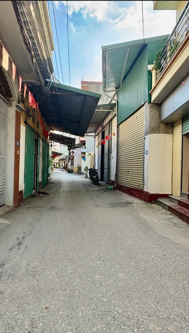 Đất nền Trạm Trôi 56m² giá chỉ 4.415 tỷ - Sổ đỏ chính chủ, không quy hoạch!