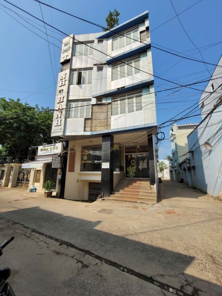 Khách sạn 5 tầng mặt tiền đường Cao Đạt, Buôn Ma Thuột 192m² - Đầu tư sinh lời ngay!