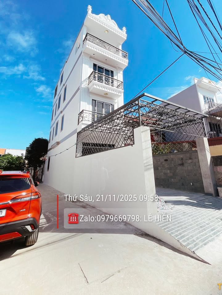 Nhà 4 Tầng Lô Góc Có GARA ÔTÔ tại An Đồng, Hải Phòng - Chỉ 4.55 Tỷ!