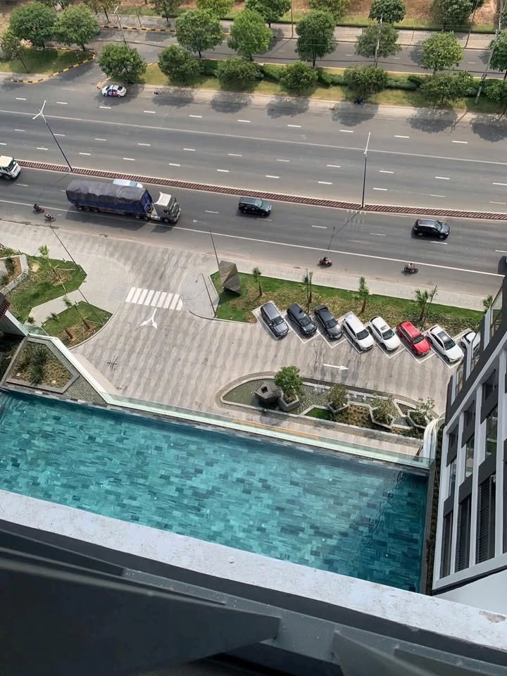 Căn hộ The Emerald Golf View Lái Thiêu 1PN giá 8 triệu - View hồ bơi tuyệt đẹp!