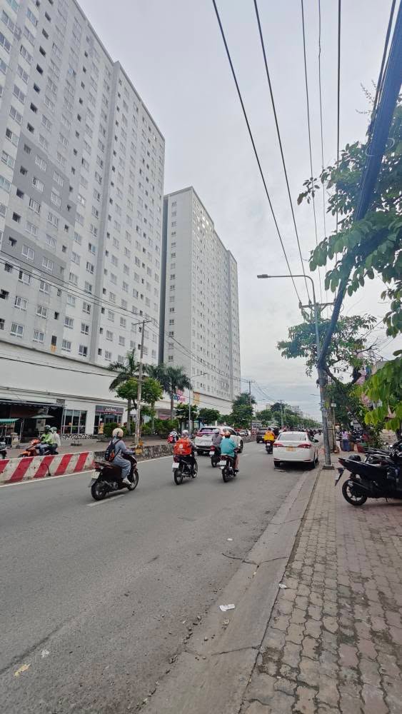 Nhà phố Tân Thới Nhất, Quận 12, 28m² giá 980 triệu - Pháp lý chuẩn chỉnh!