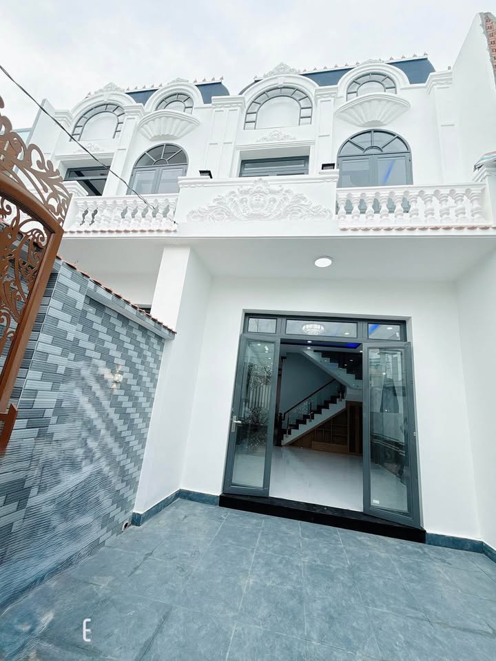 Nhà Tân Cổ Điển 100m² tại Xã Mỹ Lộc - Giá chỉ 2.7 tỷ - Thương lượng chính chủ!