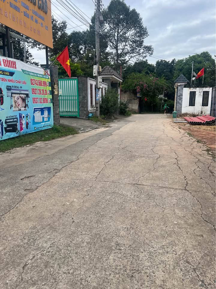 Đất thổ cư Phú Mỹ 140m² giá 2 tỷ - Hướng Đông, tiện di chuyển!