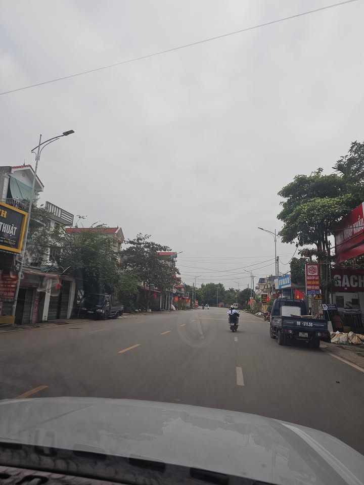 Đất nền Quốc lộ 31, Lục Ngạn 167m² giá 2.5 tỷ - Đầu tư sinh lời ngay!