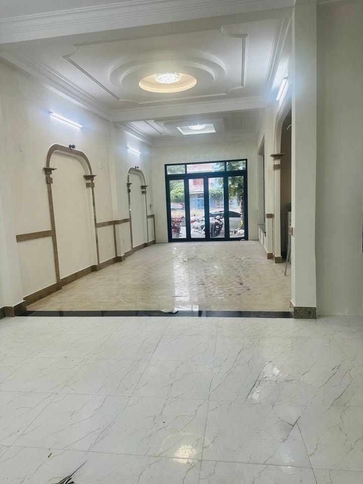 Nhà mặt phố Ngô Quyền, Đà Nẵng - 86m² giá 9 tỷ - Kinh doanh đỉnh cao!