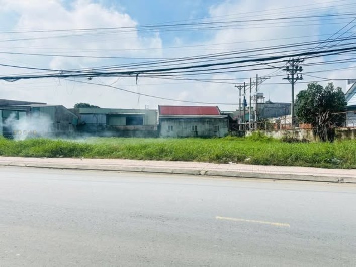 Đất thổ cư mặt tiền đường Đức Hoà Đông, 185m² giá 3.35 tỷ - Vị trí kinh doanh thuận lợi!