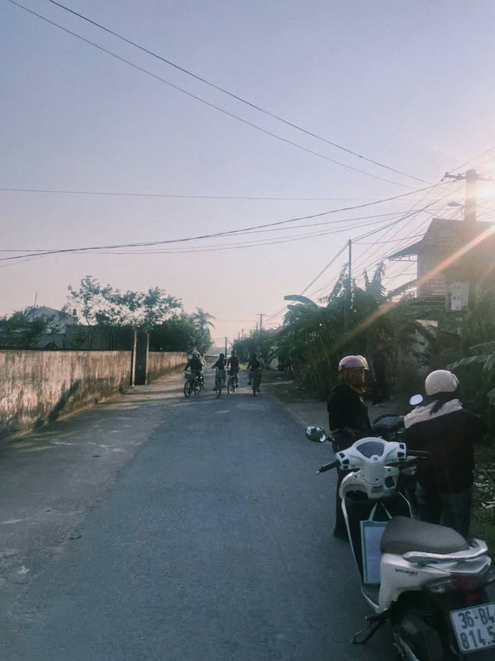 Đất nền Quảng Giao, Quảng Xương 150m² giá 1 tỷ - Sổ đỏ chính chủ, tiện ích đầy đủ!