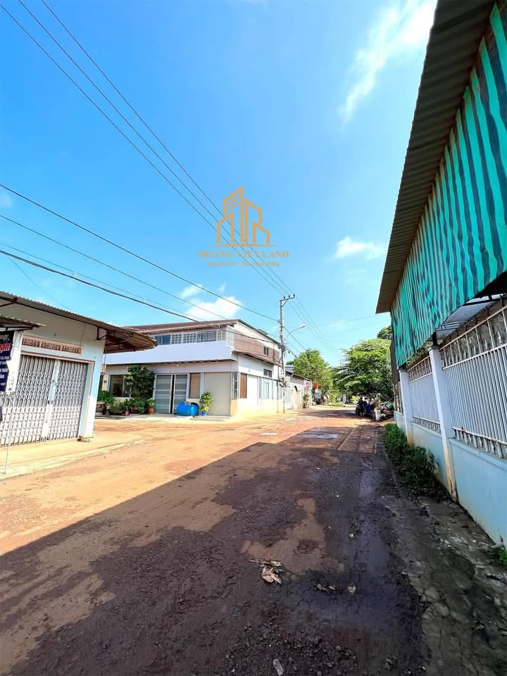 Đất đường Xuân Thuỷ Tân Phong 144m² giá 5.5 tỷ - Sổ đỏ chính chủ, thổ cư 100%!