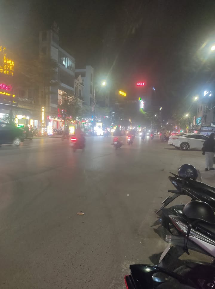 Mặt tiền FrontHouse Trần Nguyên Hãn, Lê Chân, 85m² giá 14.8 tỷ - Đầu tư sinh lời ngay!