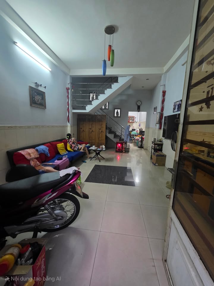 Nhà phố quận 11, 45.1m² giá 6.9 tỷ - Ngay đối diện Đầm Sen!