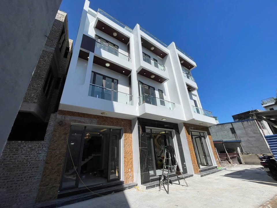 Bán nhà 3,5 tầng đường Trang Quan, An Đồng, 50m² giá 3,78 tỷ - Full nội thất, ô tô vào tận cửa!