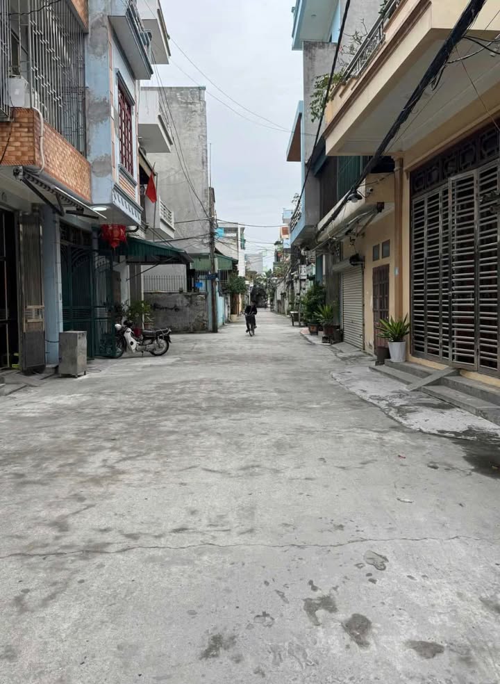 Nhà 2,5 tầng Trần Thủ Độ, Tiền Phong, 47.8m² giá 1.5 tỷ - Sẵn sàng vào ở!