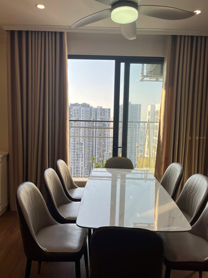 Căn hộ 3 phòng ngủ tại Sapphire Vinhomes Smart City 99m² giá 7.7 tỷ - Sẵn sàng chuyển nhượng!