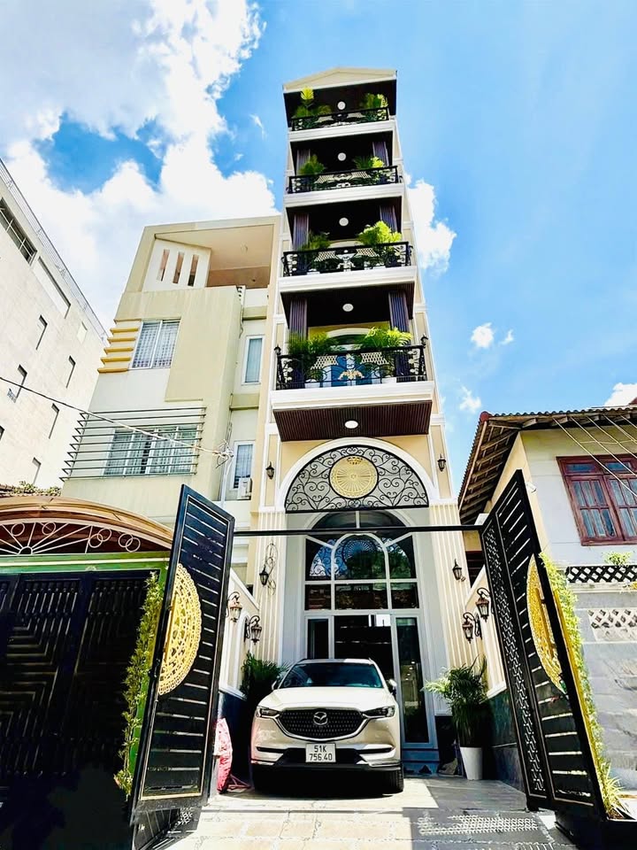 Nhà phố 8A Đường số 43, Phường Bình Thuận, Quận 7 - Sẵn sàng vào ở ngay!