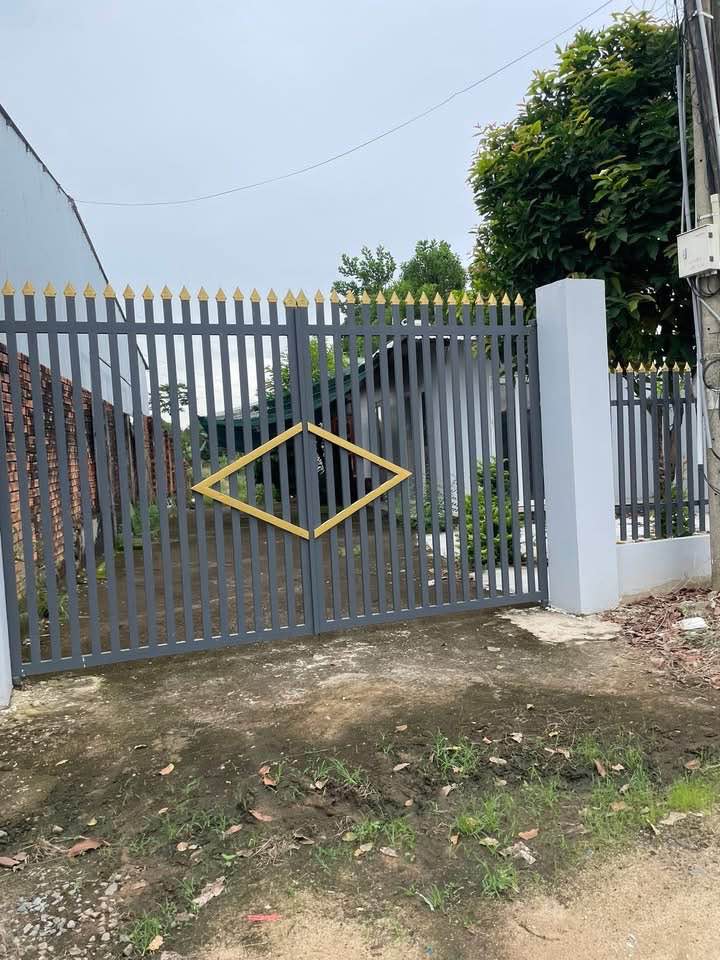 Nhà vườn mặt tiền nhựa chính Ngọc Lâm - Phú Xuân 710m² giá 2.4 tỷ - Cần bán gấp!