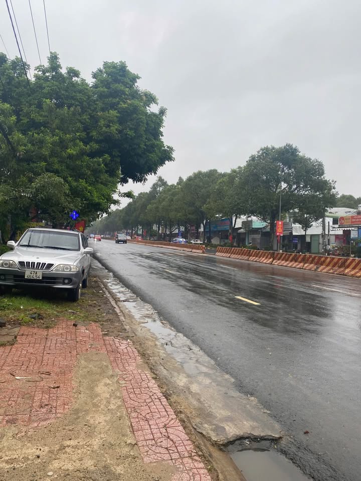 Đất mặt tiền Phạm Văn Đồng, Buôn Ma Thuột 102m² giá 4.6 tỷ - Đầu tư sinh lời ngay!