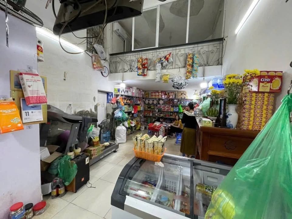 Nhà mặt ngõ ô tô 189 Hoàng Hoa Thám 47m² giá 10.6 tỷ - Lô góc kinh doanh thuận tiện!