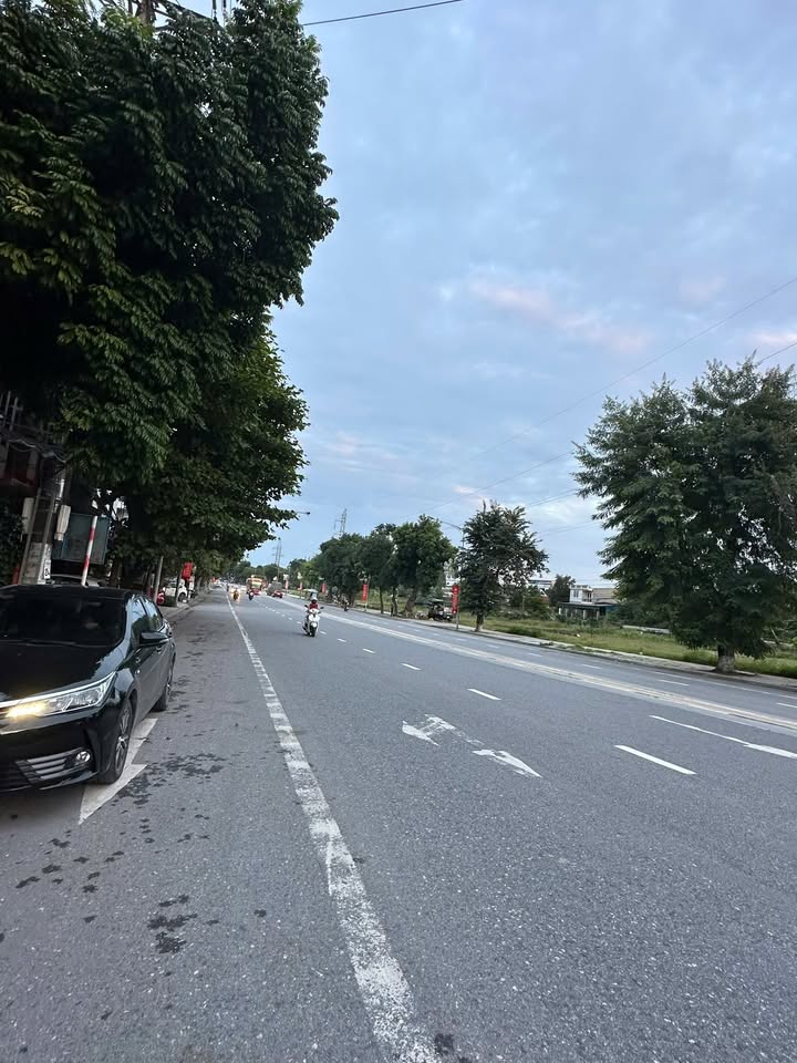 Nhà 4 tầng kiên cố đường Hùng Vương 86m² - Kinh doanh thuận lợi gần công viên