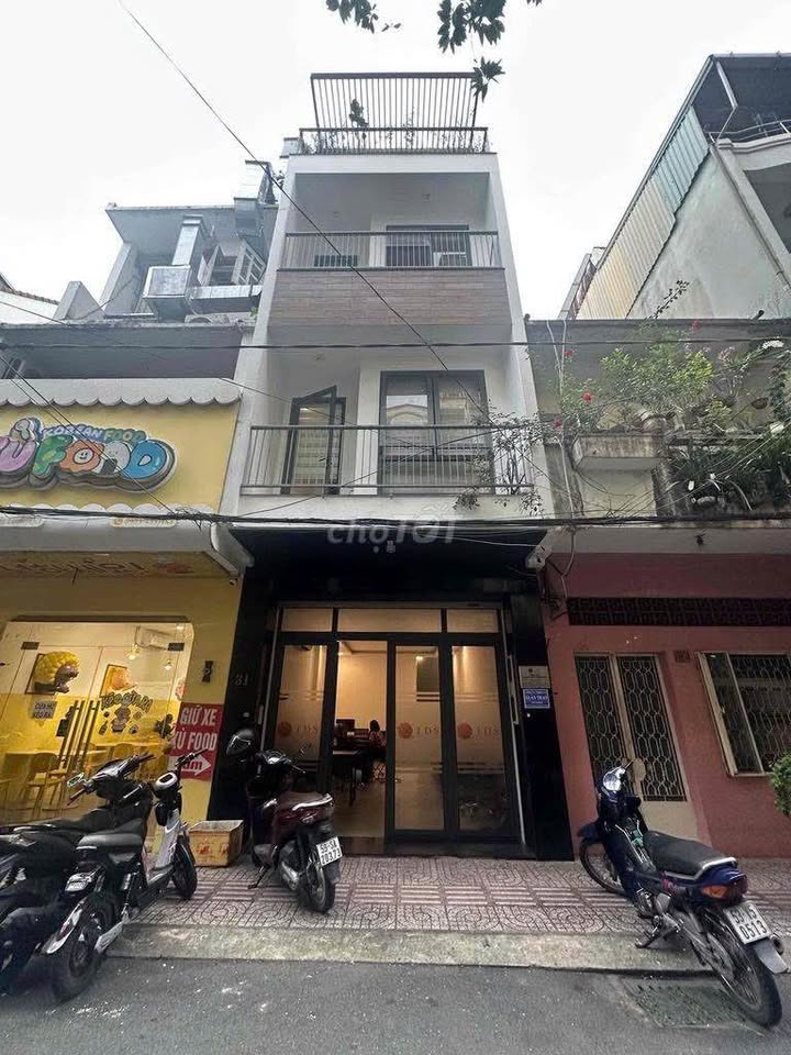 Nhà cho thuê hẻm xe hơi Trần Hưng Đạo, Quận 1 - 64m² giá 40 triệu/tháng - Phù hợp cho văn phòng và kinh doanh