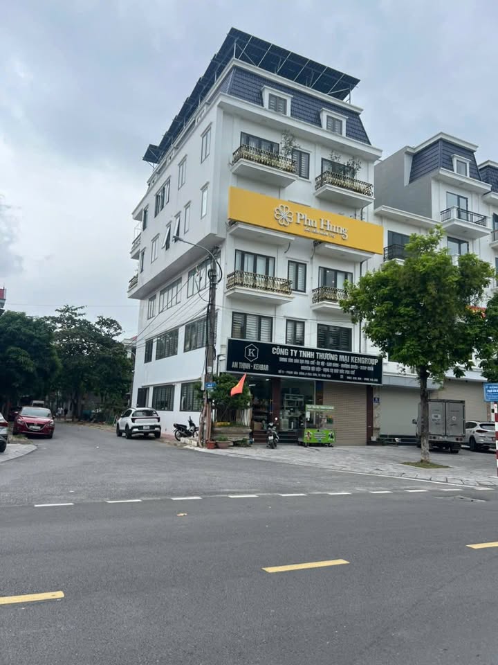 Cho thuê mặt bằng đường Phạm Văn Đồng 200m² giá 15 triệu - Căn góc đẹp, vị trí đắc địa!