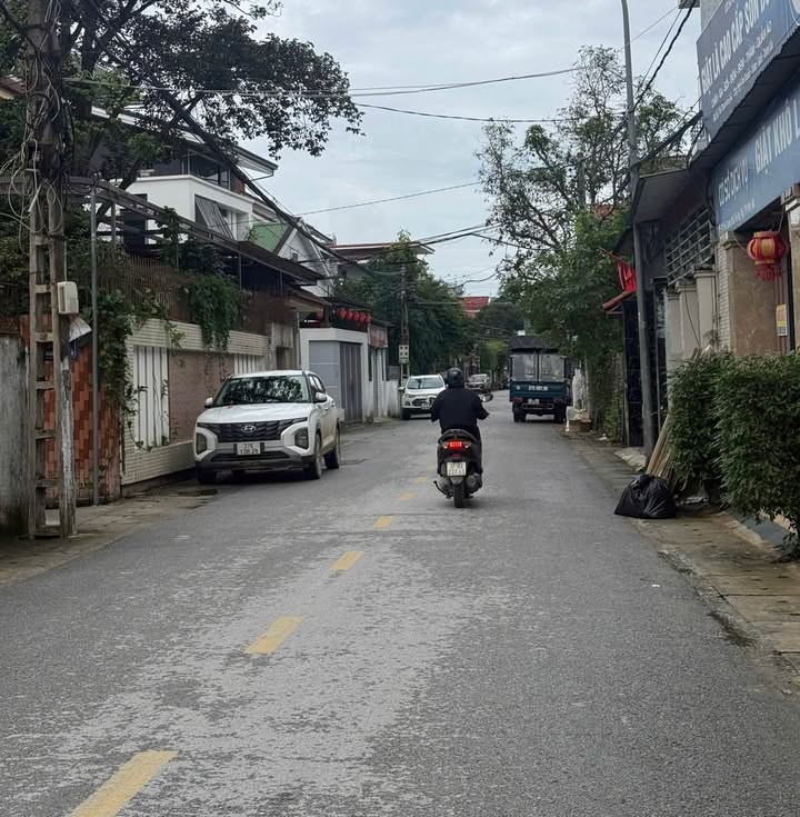 Bán đất mặt đường Trần Quang Khải, phường Hà Huy Tập, 83m² - Vị trí đắc địa, tiềm năng phát triển!