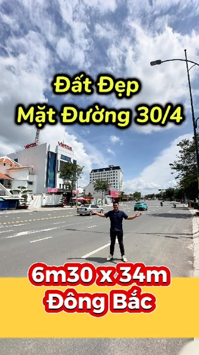 Bán BĐS mặt tiền đường 30/4, Tân Ninh, Tây Ninh 220m² giá 7.5 tỷ - Vị trí kinh doanh lý tưởng!