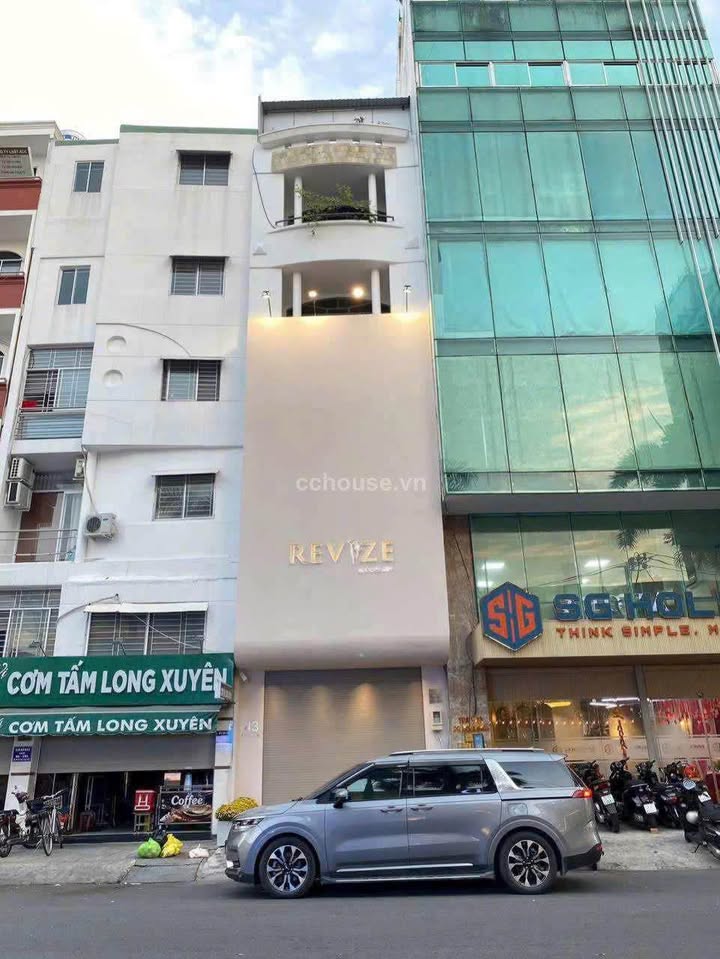 FrontHouse 2 Mặt Tiền Hoàng Việt, Tân Bình 77.8m² giá 30 tỷ - Vị trí vàng sân bay Tân Sơn Nhất!