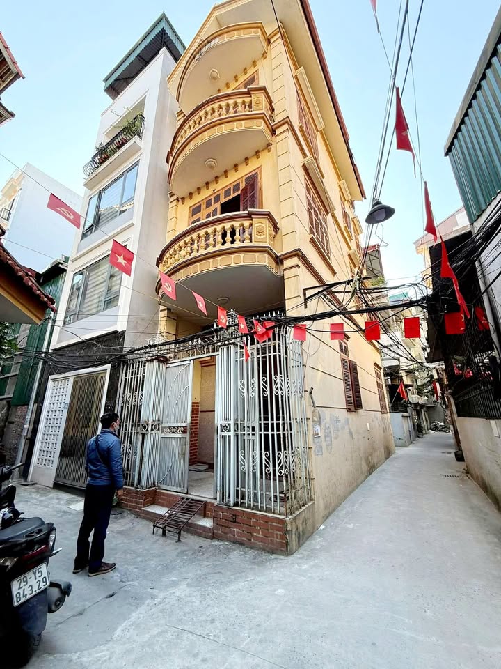 Bán nhà phố Xuân Đỉnh 49m² giá 11 tỷ - Thiết kế hiện đại, lô góc đẹp!