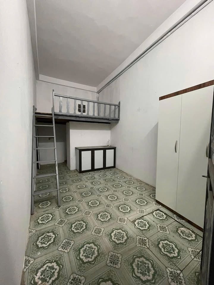 Phòng trọ khép kín tại Ngõ 123 Yên Xá, 2.5 triệu - An ninh tốt, chính chủ cho thuê!